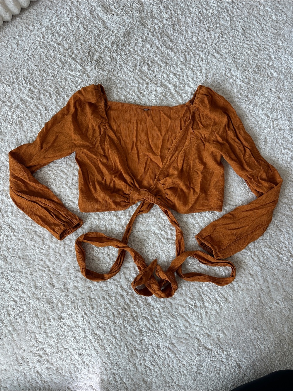 Source Unknown Rust Tie-Front Long Sleeve Crop Top